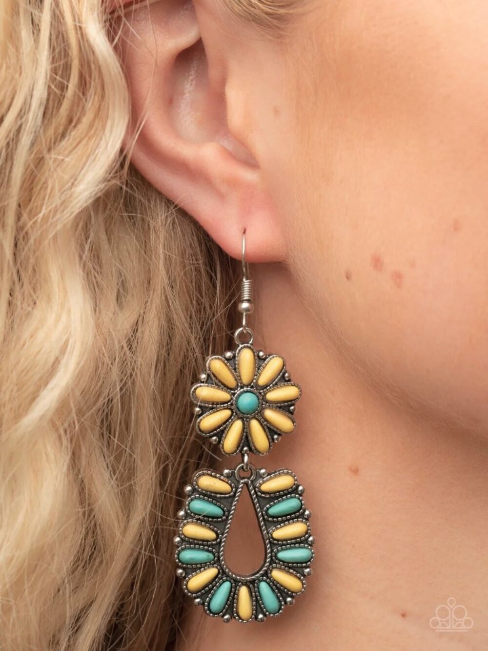 Paparazzi Jewelry Accessories - Badlands Eden - Yellow Earrings - Vintage